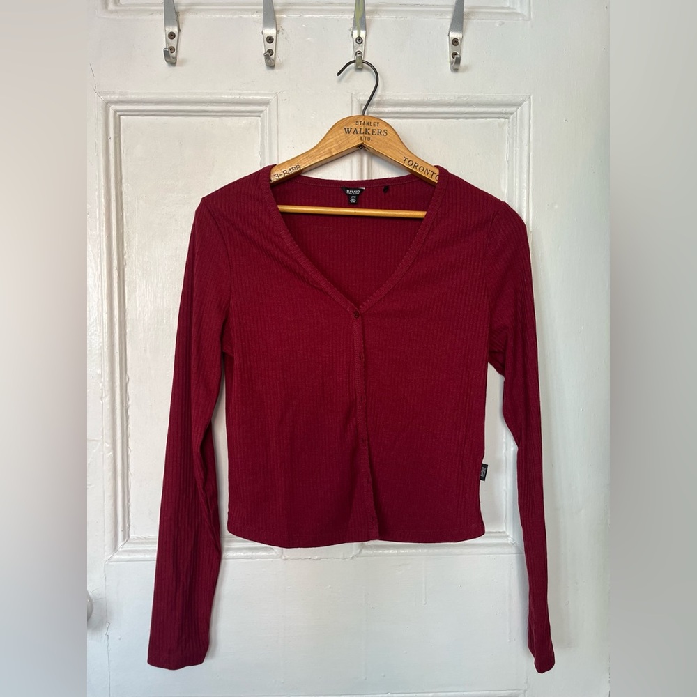 Size M Red Cardigan